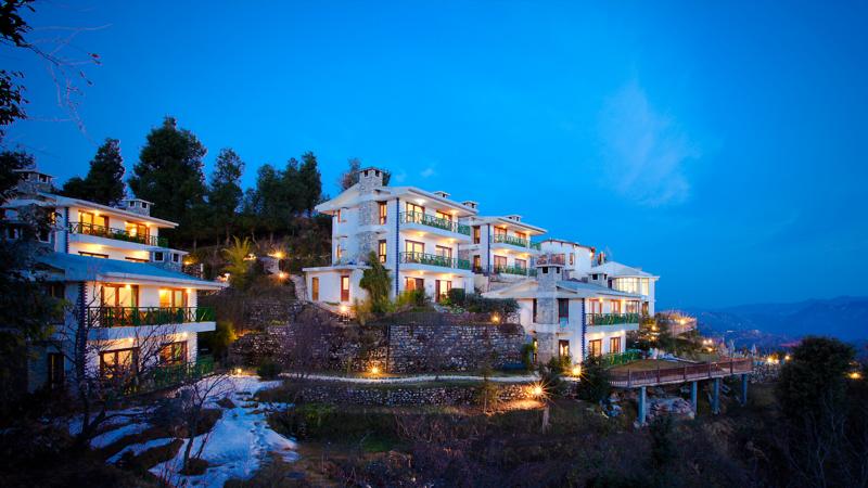 Top 10 Luxury Hotels in India on Hills